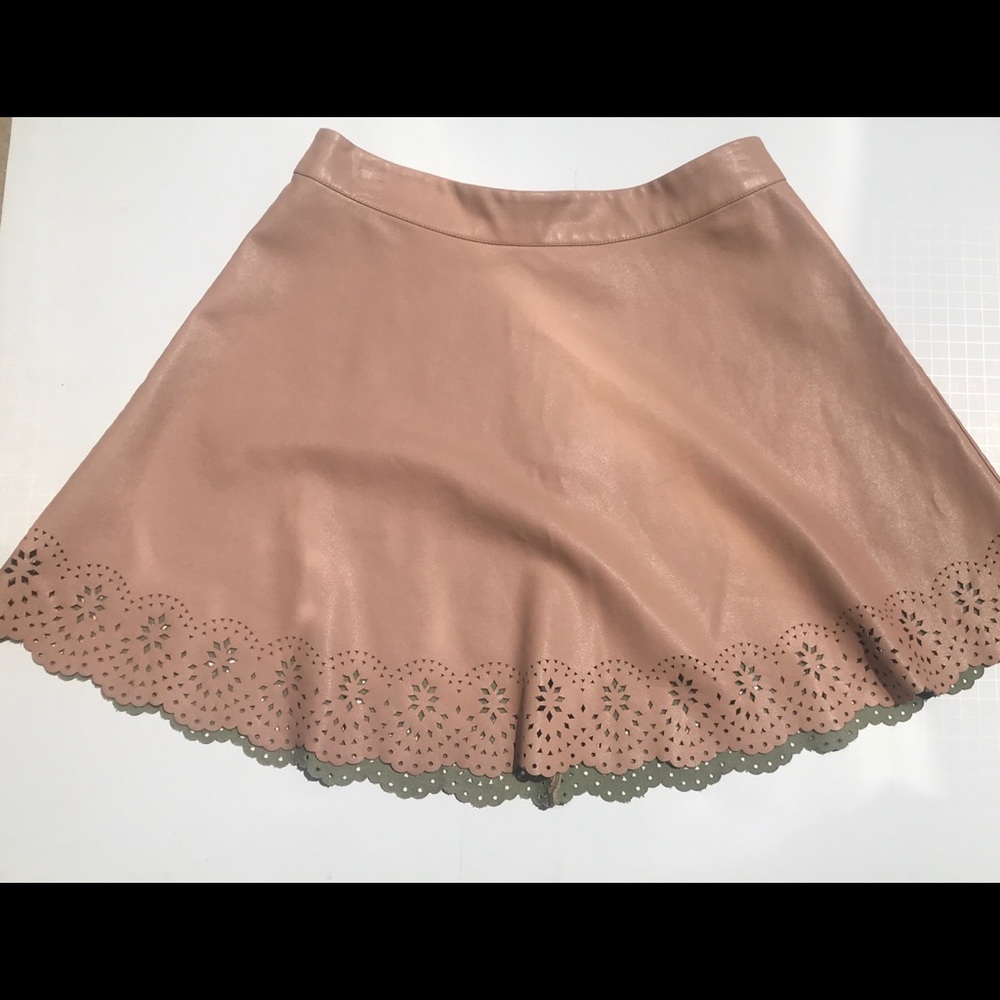 Off-pink pleather eyelet skirt
